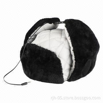 Winter hat with headphones